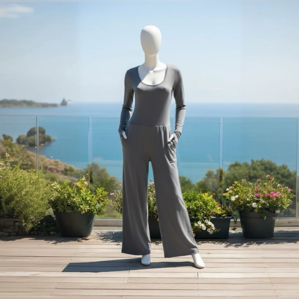 Light Gray Wide Leg Jumpsuit L - Picture 6 of 11